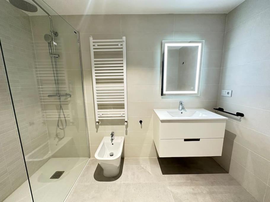 New Port, Free Parking Ybh6A Apartment Виго Екстериор снимка